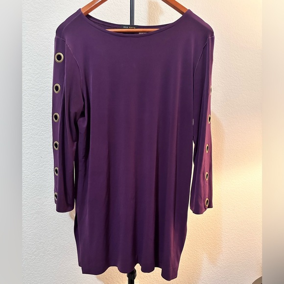 Eva Varro - Picture 1 of 3